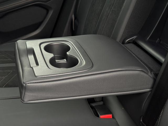 3008 GT 純正CAR PLAY ETC 全方位カメラ ハーフレザーシート シートヒーター パワーバックドア プッシュスタート ワイヤレス充電 ステアリングスイッチ Bluetooth接続(23枚目)