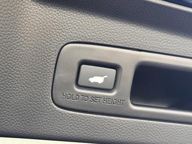 ヴェゼル ｅ：ＨＥＶ　ＰＬａＹ　純正ナビ　ＥＴＣ２．０　バックカメラ　純正Ｄオプションエアロ　シートヒーター　ハーフレザーシート　ステアリングヒーター　クルーズコントロール　ワイヤレス充電　フルセグ視聴　Ｂｌｕｅｔｏｏｈ接続（28枚目）