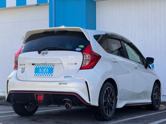 ノート ニスモ　純正ナビ　ＥＴＣ　バックカメラ　アイドリングストップ　電動電格ミラー　プッシュスタート　ニスモ専用ステアリング　専用アルミホイール　ワンオーナー車　Ｂｌｕｅｔｏｏｔｈ接続（7枚目）