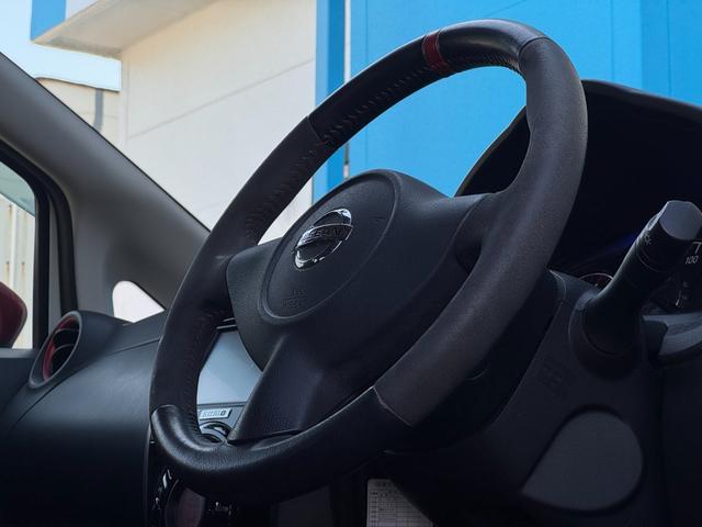 ノート ニスモ　純正ナビ　ＥＴＣ　バックカメラ　アイドリングストップ　電動電格ミラー　プッシュスタート　ニスモ専用ステアリング　専用アルミホイール　ワンオーナー車　Ｂｌｕｅｔｏｏｔｈ接続（19枚目）