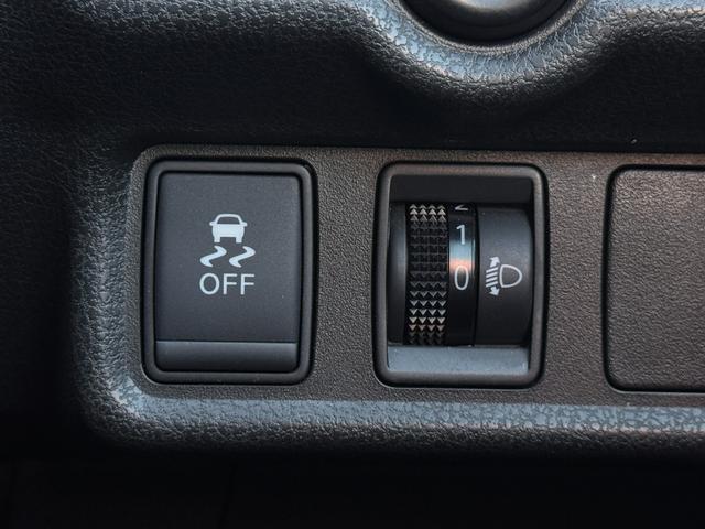 ノート ニスモ　純正ナビ　ＥＴＣ　バックカメラ　アイドリングストップ　電動電格ミラー　プッシュスタート　ニスモ専用ステアリング　専用アルミホイール　ワンオーナー車　Ｂｌｕｅｔｏｏｔｈ接続（30枚目）