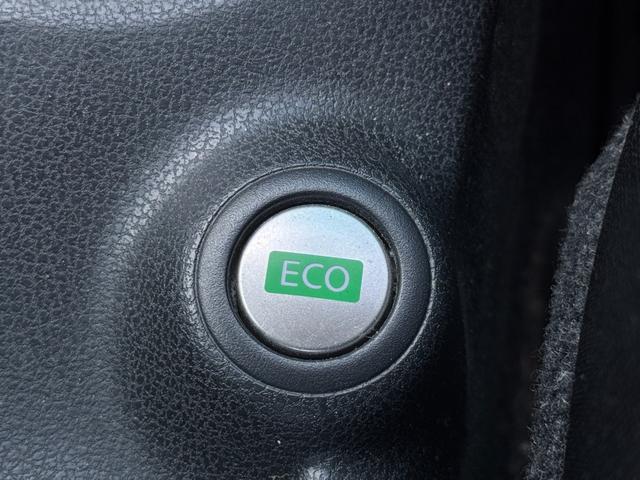 ノート ニスモ　純正ナビ　ＥＴＣ　バックカメラ　アイドリングストップ　電動電格ミラー　プッシュスタート　ニスモ専用ステアリング　専用アルミホイール　ワンオーナー車　Ｂｌｕｅｔｏｏｔｈ接続（34枚目）