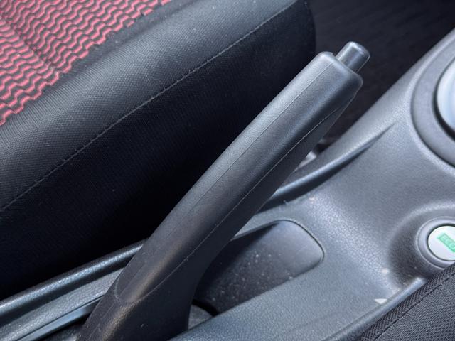 ノート ニスモ　純正ナビ　ＥＴＣ　バックカメラ　アイドリングストップ　電動電格ミラー　プッシュスタート　ニスモ専用ステアリング　専用アルミホイール　ワンオーナー車　Ｂｌｕｅｔｏｏｔｈ接続（35枚目）