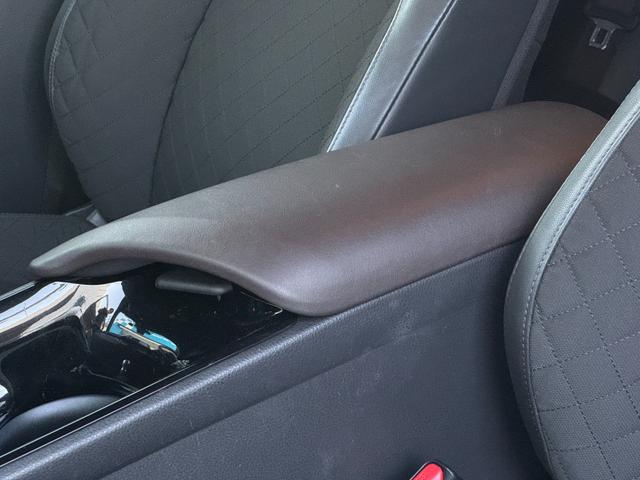 C-HR G 純正9インチナビ ETC バックカメラ ハーフレザーシート 電動パーキングブレーキ クルーズコントロール ステアリングスイッチ シートヒーター Bluetooth接続 フルセグ視聴(15枚目)