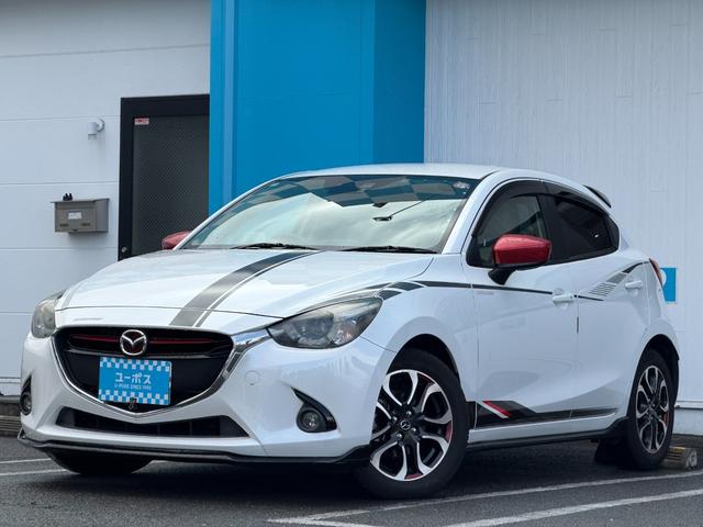 デミオ ＸＤツーリング　Ｌパッケージ　マツダコネクトナビ　ＥＴＣ　バックカメラ　６速ＭＴ　ベージュ半革シート　ステアリングスイッチ　クルーズコントロール　アイドリングストップ　ドライブレコーダー　衝突軽減システム　Ｂｌｕｅｔｏｏｔｈ接続（3枚目）