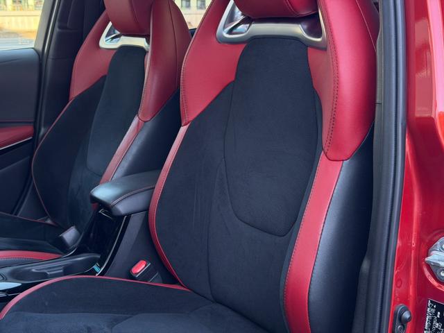 カローラスポーツ Ｇ　Ｚ　純正ナビ　ＥＴＣ　バックカメラ　６速ＭＴ　社外マフラー　ステアリングスイッチ　クルーズコントロール　プッシュスタート　シートヒーター　電動パーキングブレーキ　フルセグ視聴　Ｂｌｕｅｔｏｏｔｈ接続（15枚目）