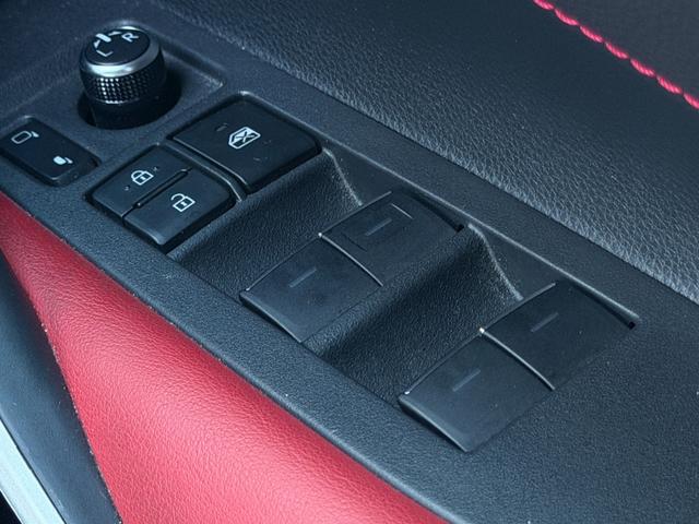 カローラスポーツ Ｇ　Ｚ　純正ナビ　ＥＴＣ　バックカメラ　６速ＭＴ　社外マフラー　ステアリングスイッチ　クルーズコントロール　プッシュスタート　シートヒーター　電動パーキングブレーキ　フルセグ視聴　Ｂｌｕｅｔｏｏｔｈ接続（28枚目）