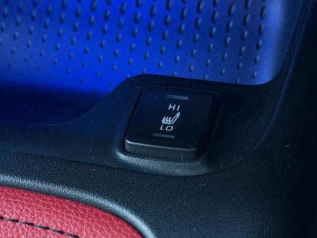 カローラスポーツ Ｇ　Ｚ　純正ナビ　ＥＴＣ　バックカメラ　６速ＭＴ　社外マフラー　ステアリングスイッチ　クルーズコントロール　プッシュスタート　シートヒーター　電動パーキングブレーキ　フルセグ視聴　Ｂｌｕｅｔｏｏｔｈ接続（37枚目）