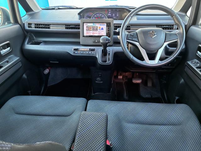 ワゴンＲ ハイブリッドＦＺ　Ｓｔｒａｄａナビ　全方位カメラ　プッシュスタート　ステアリングスイッチ　アイドリングストップ　シートヒーター　ＥＴＣ　衝突軽減ブレーキ　レーンキープアシスト　ドラレコ（11枚目）