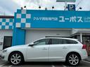 V60 D4 SE 純正ナビ ETC バックカメラ ベージュレザーシート 電動パーキングブレーキ 前後ドライブレコーダー プッシュスタート クルーズコントロール シートヒーター ステアリングスイッチ(8枚目)