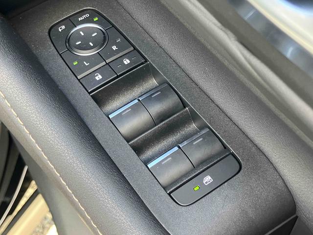 アルファード Ｚ　４ＷＤ　ドライブレコーダー　ＥＴＣ　全周囲カメラ　ナビ　ＴＶ　クリアランスソナー　オートクルーズコントロール　レーンアシスト　パークアシスト　衝突被害軽減システム　両側電動スライドドア（44枚目）