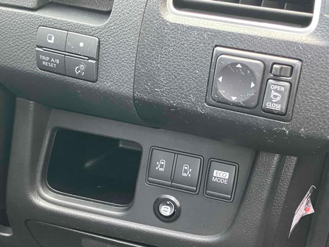 セレナ ハイウェイスター　Ｊパッケージ　ＥＴＣ　バックカメラ　オートクルーズコントロール　両側電動スライドドア　オートライト　ＨＩＤ　スマートキー　電動格納ミラー　後席モニター　３列シート　ＣＶＴ　アルミホイール（7枚目）