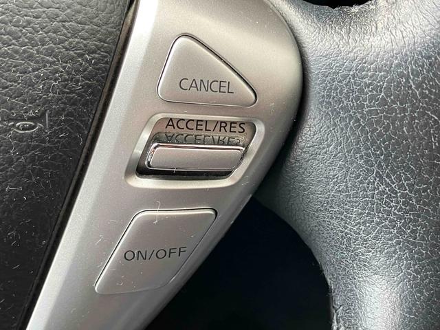 セレナ ハイウェイスター　Ｊパッケージ　ＥＴＣ　バックカメラ　オートクルーズコントロール　両側電動スライドドア　オートライト　ＨＩＤ　スマートキー　電動格納ミラー　後席モニター　３列シート　ＣＶＴ　アルミホイール（9枚目）