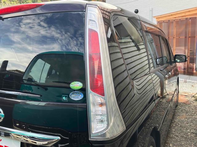 セレナ ハイウェイスター　Ｊパッケージ　ＥＴＣ　バックカメラ　オートクルーズコントロール　両側電動スライドドア　オートライト　ＨＩＤ　スマートキー　電動格納ミラー　後席モニター　３列シート　ＣＶＴ　アルミホイール（16枚目）