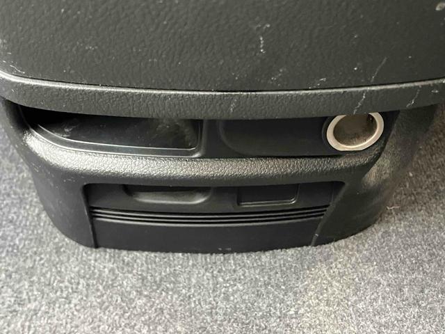 セレナ ハイウェイスター　Ｊパッケージ　ＥＴＣ　バックカメラ　オートクルーズコントロール　両側電動スライドドア　オートライト　ＨＩＤ　スマートキー　電動格納ミラー　後席モニター　３列シート　ＣＶＴ　アルミホイール（23枚目）