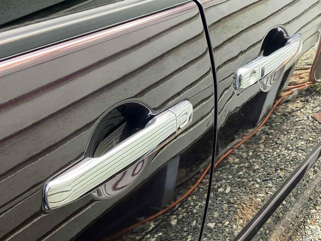 セレナ ハイウェイスター　Ｊパッケージ　ＥＴＣ　バックカメラ　オートクルーズコントロール　両側電動スライドドア　オートライト　ＨＩＤ　スマートキー　電動格納ミラー　後席モニター　３列シート　ＣＶＴ　アルミホイール（29枚目）