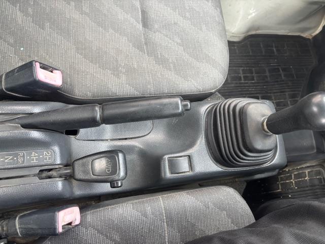 キャリイトラック  浅底ダンプ4WD AC パワステ 5速(11枚目)