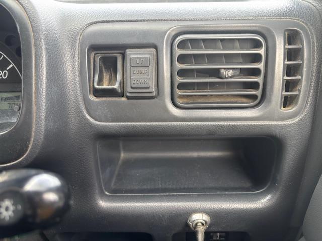キャリイトラック  浅底ダンプ4WD AC パワステ 5速(26枚目)