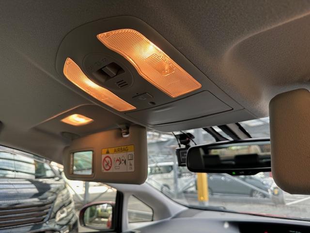 プリウスＰＨＶ Ｇ　レーダークルーズコントロール・バックカメラ・Ｂｌｕｅｔｏｏｔｈ・ＨＩＤヘッドライト・ドライブレコーダー・ステアリングヒーター（53枚目）