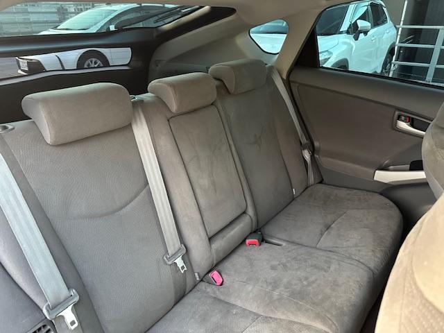 プリウス S ワンセグ・SDナビ・バックカメラ・ETC・外品アルミ・盗難防止装置(16枚目)