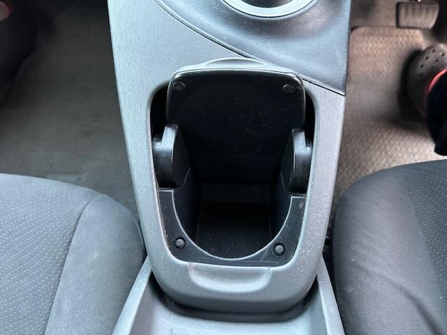 プリウス S ワンセグ・SDナビ・バックカメラ・ETC・外品アルミ・盗難防止装置(67枚目)