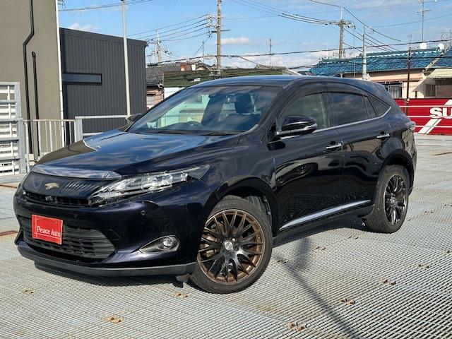 ハリアー プレミアム　アドバンスドパッケージ　ハーフレザーシート／パノラミックビューモニター／前後ドラレコ／フルセグ・Ｂｌｕｅｔｏｏｔｈ／衝突時軽減ブレーキ／シートヒーター／電動リアゲート（2枚目）