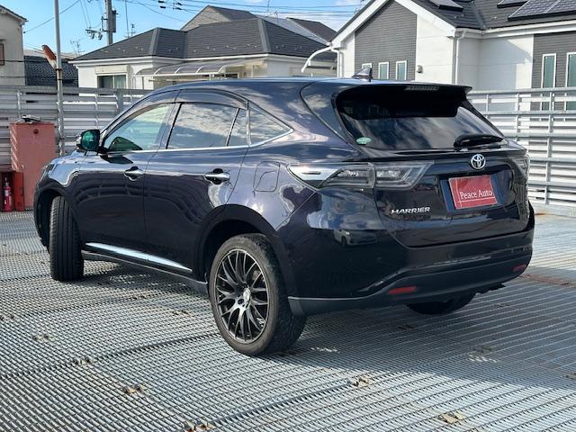 ハリアー プレミアム　アドバンスドパッケージ　ハーフレザーシート／パノラミックビューモニター／前後ドラレコ／フルセグ・Ｂｌｕｅｔｏｏｔｈ／衝突時軽減ブレーキ／シートヒーター／電動リアゲート（5枚目）