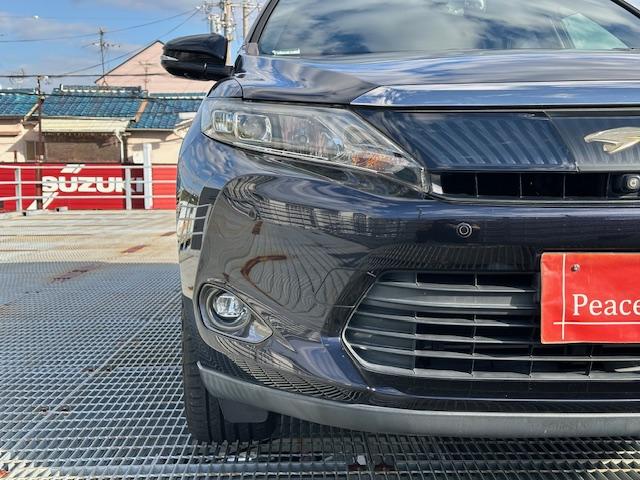 ハリアー プレミアム　アドバンスドパッケージ　ハーフレザーシート／パノラミックビューモニター／前後ドラレコ／フルセグ・Ｂｌｕｅｔｏｏｔｈ／衝突時軽減ブレーキ／シートヒーター／電動リアゲート（48枚目）