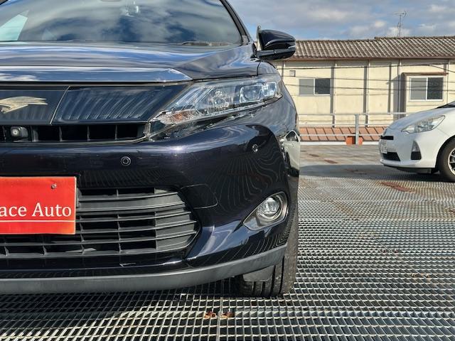 ハリアー プレミアム　アドバンスドパッケージ　ハーフレザーシート／パノラミックビューモニター／前後ドラレコ／フルセグ・Ｂｌｕｅｔｏｏｔｈ／衝突時軽減ブレーキ／シートヒーター／電動リアゲート（49枚目）