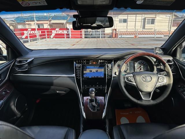 ハリアー プレミアム　アドバンスドパッケージ　ハーフレザーシート／パノラミックビューモニター／前後ドラレコ／フルセグ・Ｂｌｕｅｔｏｏｔｈ／衝突時軽減ブレーキ／シートヒーター／電動リアゲート（51枚目）