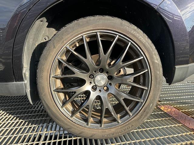 ハリアー プレミアム　アドバンスドパッケージ　ハーフレザーシート／パノラミックビューモニター／前後ドラレコ／フルセグ・Ｂｌｕｅｔｏｏｔｈ／衝突時軽減ブレーキ／シートヒーター／電動リアゲート（61枚目）