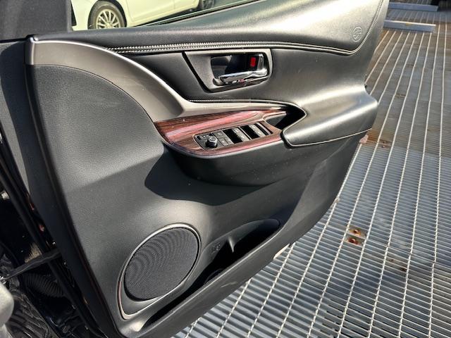 ハリアー プレミアム　アドバンスドパッケージ　ハーフレザーシート／パノラミックビューモニター／前後ドラレコ／フルセグ・Ｂｌｕｅｔｏｏｔｈ／衝突時軽減ブレーキ／シートヒーター／電動リアゲート（66枚目）