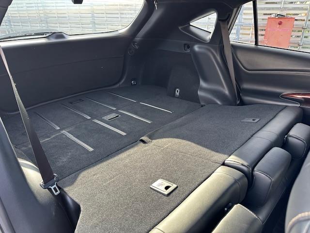 ハリアー プレミアム　アドバンスドパッケージ　ハーフレザーシート／パノラミックビューモニター／前後ドラレコ／フルセグ・Ｂｌｕｅｔｏｏｔｈ／衝突時軽減ブレーキ／シートヒーター／電動リアゲート（72枚目）