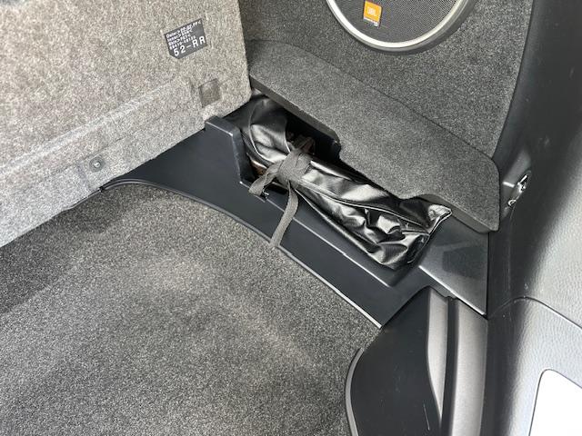 ハリアー プレミアム　アドバンスドパッケージ　ハーフレザーシート／パノラミックビューモニター／前後ドラレコ／フルセグ・Ｂｌｕｅｔｏｏｔｈ／衝突時軽減ブレーキ／シートヒーター／電動リアゲート（76枚目）