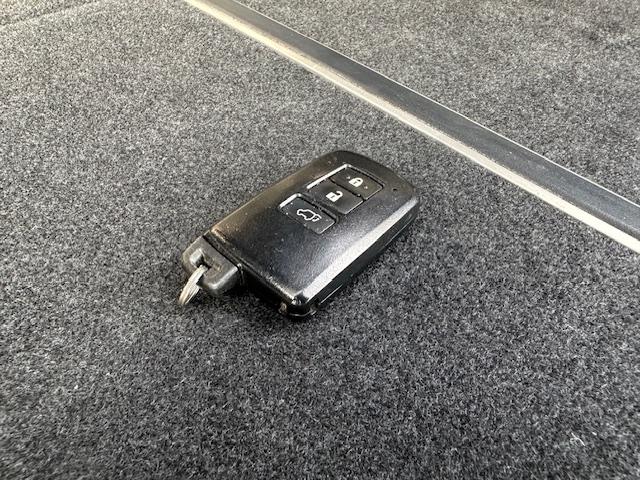 ハリアー プレミアム　アドバンスドパッケージ　ハーフレザーシート／パノラミックビューモニター／前後ドラレコ／フルセグ・Ｂｌｕｅｔｏｏｔｈ／衝突時軽減ブレーキ／シートヒーター／電動リアゲート（79枚目）