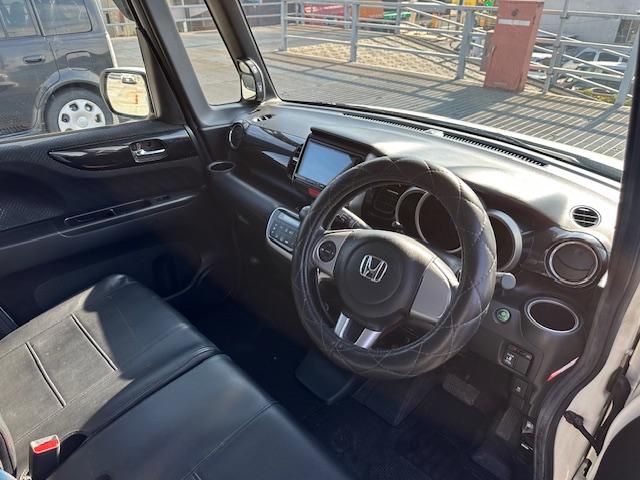 HONDA N-BOX PLUS CUSTOM G.L PACKAGE