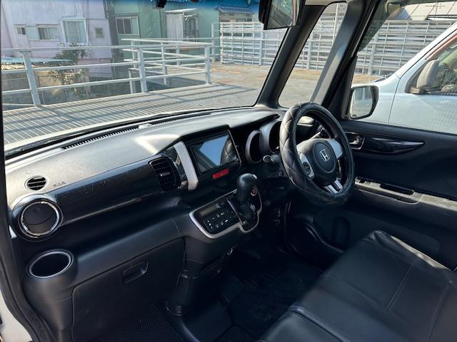 HONDA N-BOX PLUS CUSTOM G.L PACKAGE