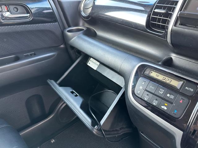 HONDA N-BOX PLUS CUSTOM G.L PACKAGE