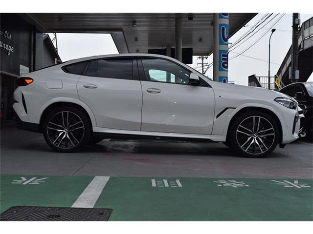 Ｘ６ ｘＤｒｉｖｅ　３５ｄ　Ｍスポーツ　オプションナビ　マニュアルモード付　２２インチアルミホイール　ブルーキャリパー（33枚目）