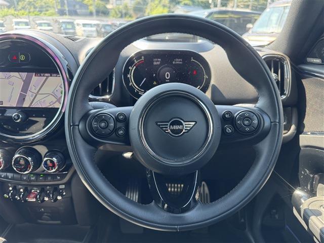 ＭＩＮＩ クーパーＤ　クロスオーバー　オール４・トリム　クーパー　ＳＤ　オール４　４ＷＤ　純正ナビ　ＡＭ　ＦＭ　ＢＴ　バックカメラ　アダプティブクルーズコントロール　Ｄ／Ｎ席シートヒーター　パワーバックドア　衝突軽減ブレーキ　純正１９インチアルミホイール（26枚目）