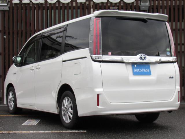 ノア ハイブリッドＸ　当社レンタルアップ車　／　ＬＥＤヘッドライト　／　ＤＶＤ，ＣＤ　／　地デジＴＶ　／　クルーズコントロール　／　ＥＴＣ車載器　／　オートライト　／　片側電動スライドドア　／（10枚目）