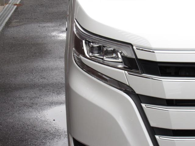 ノア ハイブリッドＸ　当社レンタルアップ車　／　ＬＥＤヘッドライト　／　ＤＶＤ，ＣＤ　／　地デジＴＶ　／　クルーズコントロール　／　ＥＴＣ車載器　／　オートライト　／　片側電動スライドドア　／（14枚目）