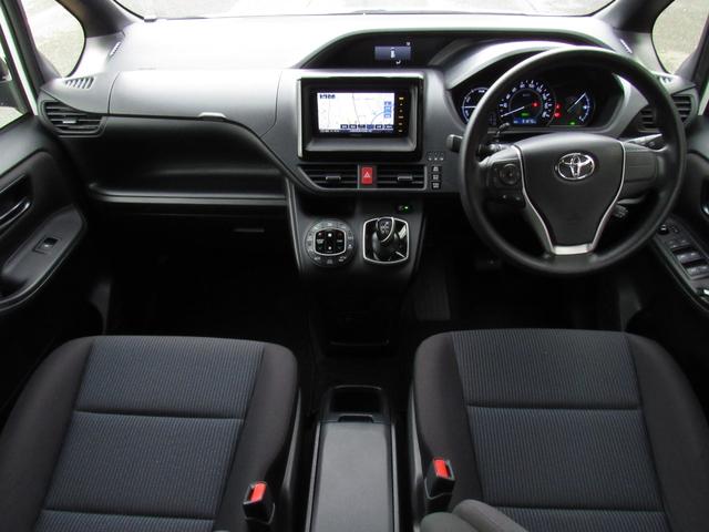 ノア ハイブリッドＸ　当社レンタルアップ車　／　ＬＥＤヘッドライト　／　ＤＶＤ，ＣＤ　／　地デジＴＶ　／　クルーズコントロール　／　ＥＴＣ車載器　／　オートライト　／　片側電動スライドドア　／（17枚目）