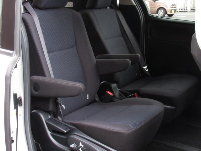 ノア ハイブリッドＸ　当社レンタルアップ車　／　ＬＥＤヘッドライト　／　ＤＶＤ，ＣＤ　／　地デジＴＶ　／　クルーズコントロール　／　ＥＴＣ車載器　／　オートライト　／　片側電動スライドドア　／（22枚目）