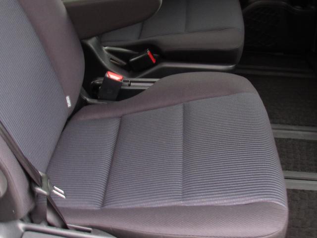 ノア ハイブリッドＸ　当社レンタルアップ車　／　ＬＥＤヘッドライト　／　ＤＶＤ，ＣＤ　／　地デジＴＶ　／　クルーズコントロール　／　ＥＴＣ車載器　／　オートライト　／　片側電動スライドドア　／（23枚目）