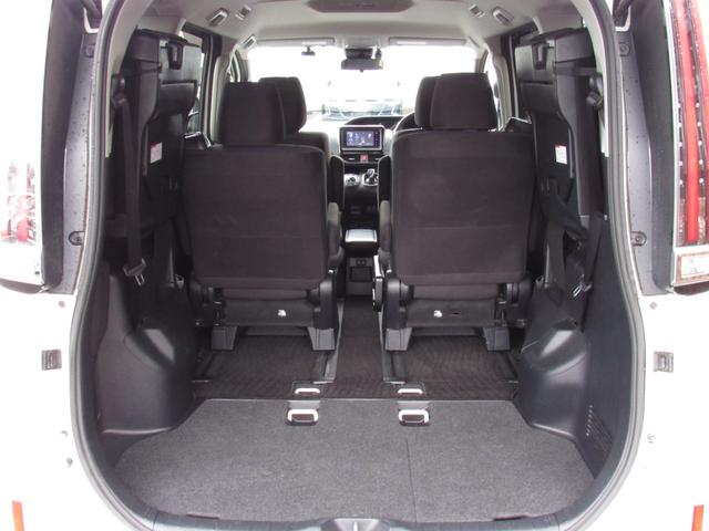 ノア ハイブリッドＸ　当社レンタルアップ車　／　ＬＥＤヘッドライト　／　ＤＶＤ，ＣＤ　／　地デジＴＶ　／　クルーズコントロール　／　ＥＴＣ車載器　／　オートライト　／　片側電動スライドドア　／（27枚目）