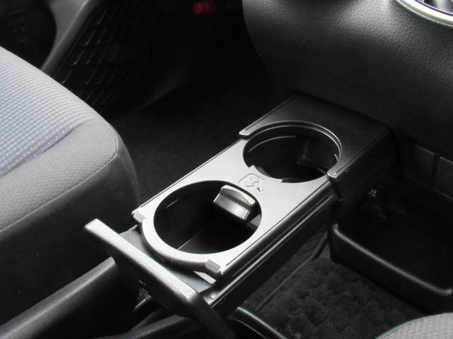 ノア ハイブリッドＸ　当社レンタルアップ車　／　ＬＥＤヘッドライト　／　ＤＶＤ，ＣＤ　／　地デジＴＶ　／　クルーズコントロール　／　ＥＴＣ車載器　／　オートライト　／　片側電動スライドドア　／（34枚目）