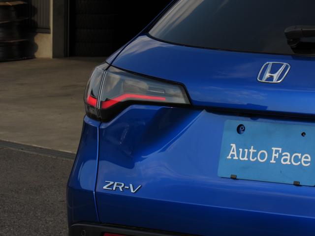 �r�t�u�Ȃ�����A�L���̂��鑖����v�킹��f�U�C���ł��B