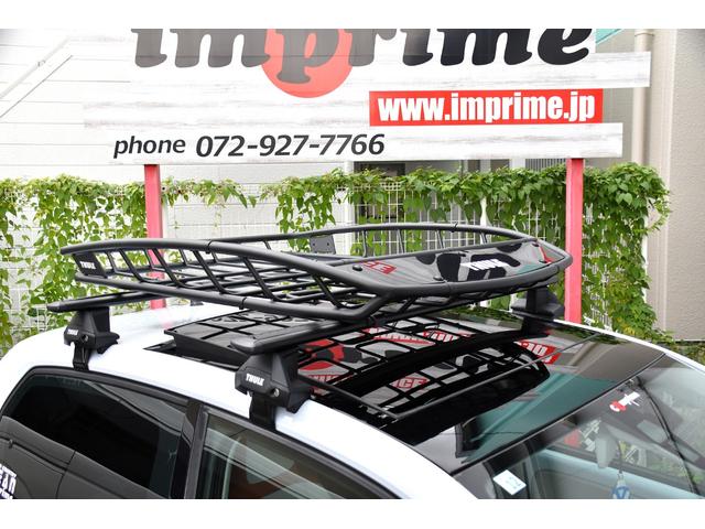 アップ! ハイ アップ! 2025年大阪モーターショー出展デモカー パノラマサンルーフ IMPLUSリフトアップスプリング 新品各パーツ(クリムゾンDEANアルミホイール TOYOホワイトリボンタイヤ THULEルーフバスケット) 前後バンパーカスタムペイント 禁煙車(9枚目)