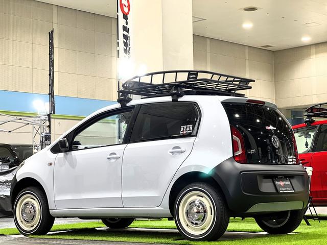 アップ! ハイ アップ! 2025年大阪モーターショー出展デモカー パノラマサンルーフ IMPLUSリフトアップスプリング 新品各パーツ(クリムゾンDEANアルミホイール TOYOホワイトリボンタイヤ THULEルーフバスケット) 前後バンパーカスタムペイント 禁煙車(76枚目)